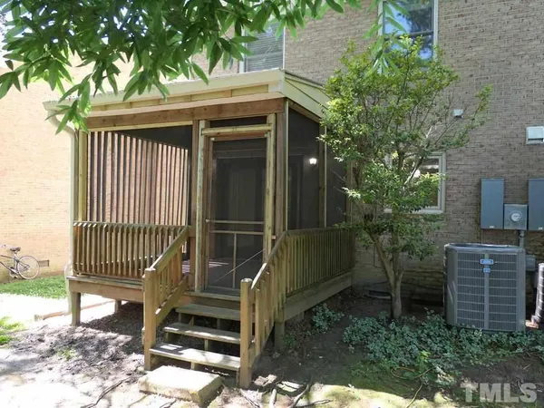 $1,720 | 1515 East Franklin Street, Unit 31, Chapel Hill, NC 27514