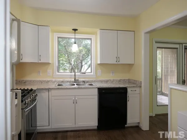 $1,720 | 1515 East Franklin Street, Unit 31, Chapel Hill, NC 27514