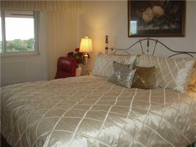1480 East Sample Road, Unit 310 Pompano Beach, FL 33064 - Photo 4 of 7 Master Bedroom