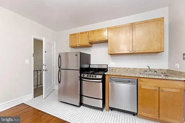 $2,142 | 2509 Cliffbourne Place Northwest, Unit 5, Washington, DC 20009