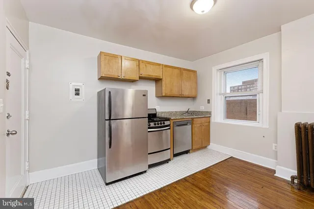 $2,142 | 2509 Cliffbourne Place Northwest, Unit 5, Washington, DC 20009