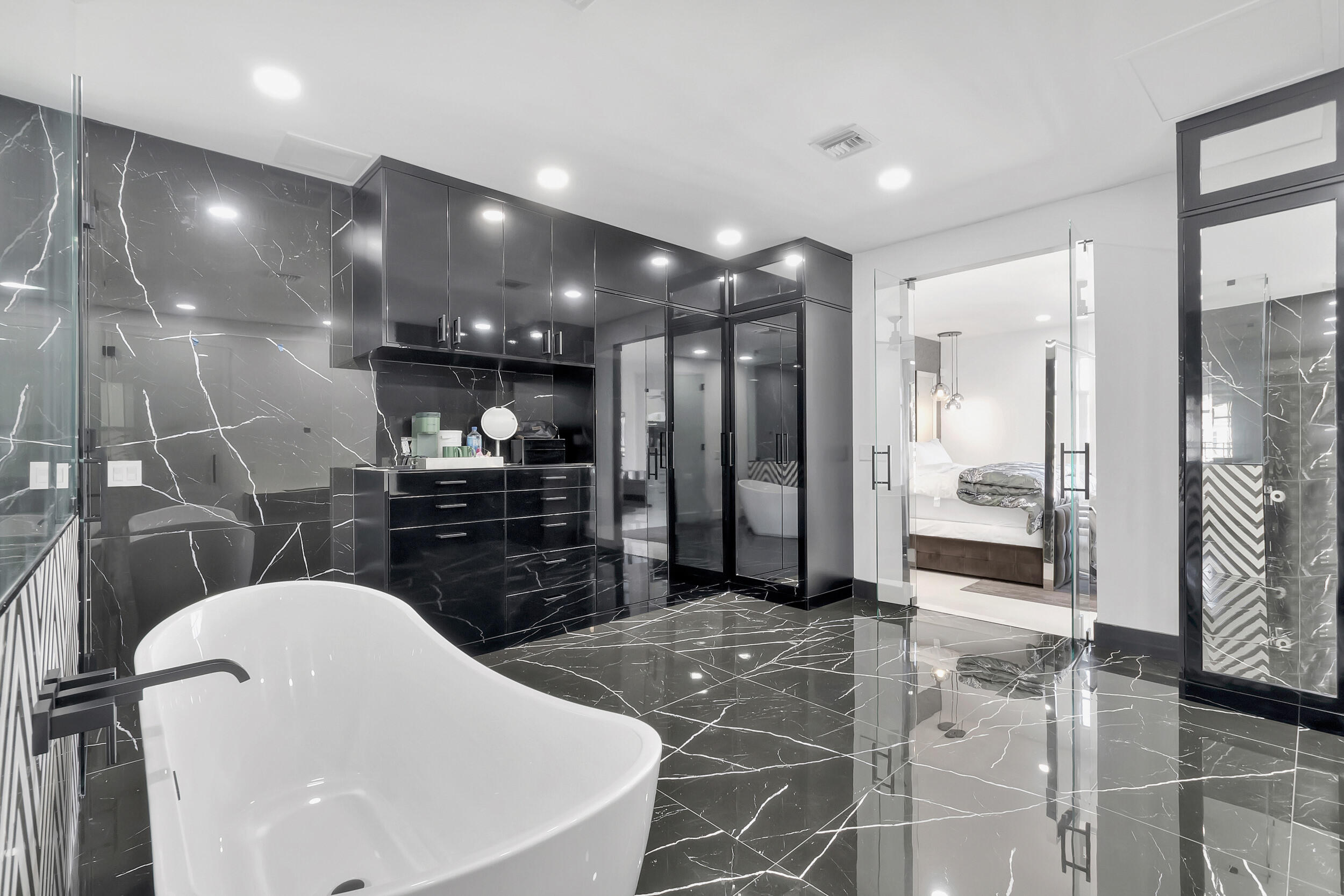 4290 Northwest 62nd Road Boca Raton, FL 33496 - Photo 25 of 65 Primary Bathroom