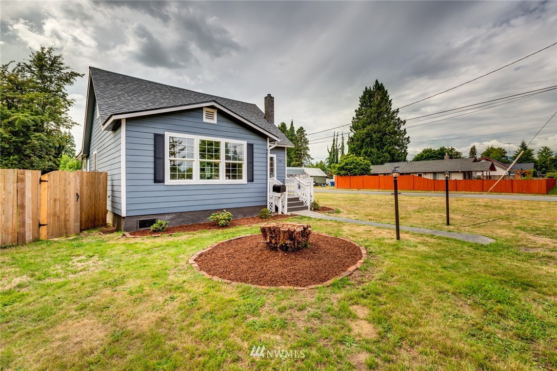 304 Reed Street Sedro-Woolley, WA 98284 - Photo 3 of 25 Gallery Image 3