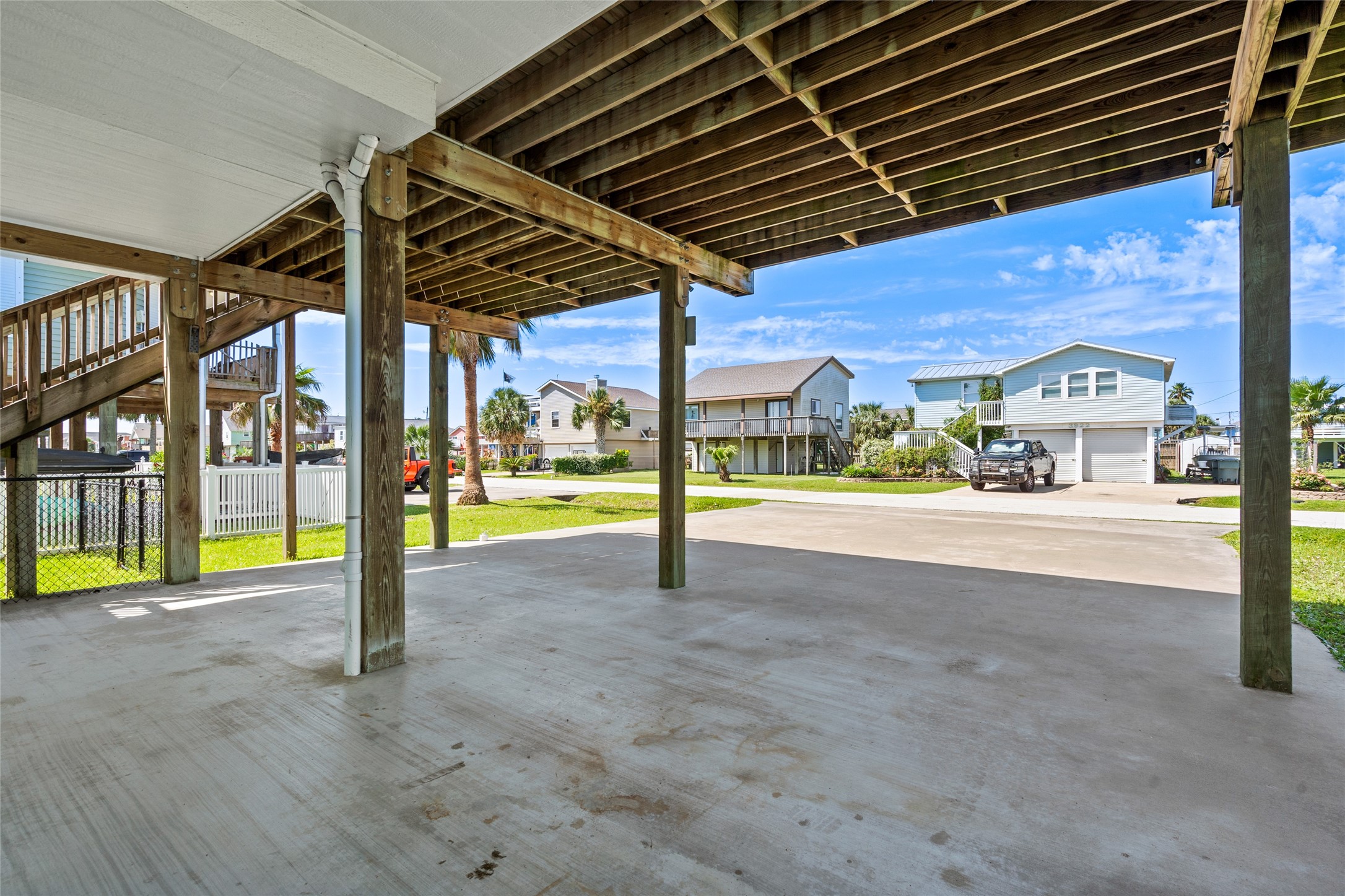 3923 Reeves Drive Galveston, TX 77554 - Photo 33 of 36 a view of an indoor porch