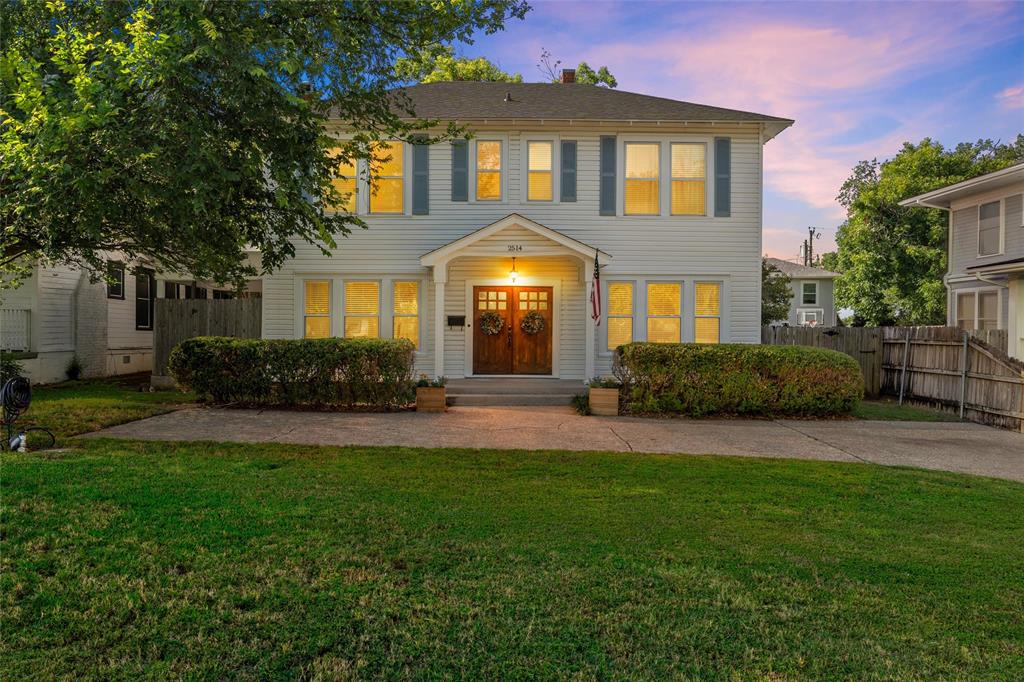 2514 Colcord Avenue Waco, TX 76707 - Photo 1 of 40