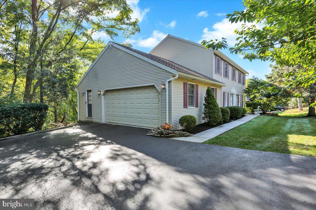 24 Golfview Lane Reading, PA 19606 - Photo 42 of 43