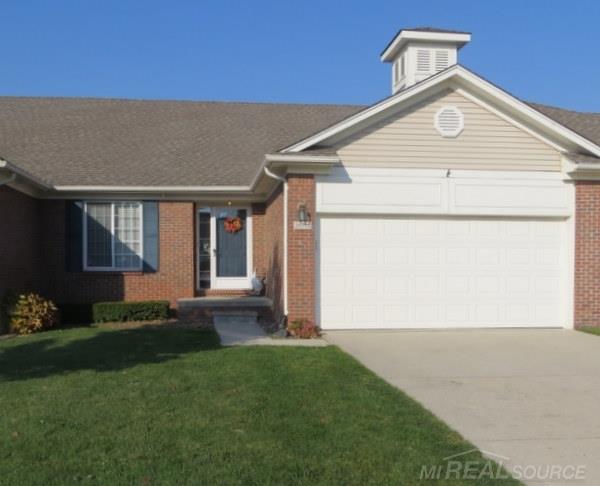 26043 Mariners Point New Baltimore, MI 48051 - Photo 1 of 9
