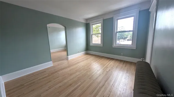 $3,600 | 632 Middle Neck Road, Unit 2, Great Neck, NY 11023