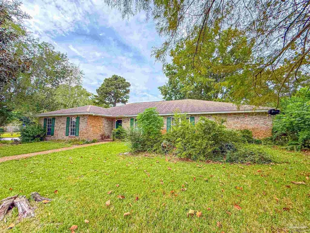 $295,000 | 6982 Lake Joanne Drive, Pensacola, FL 32506