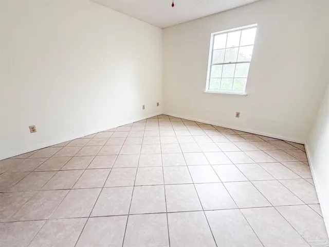 $295,000 | 6982 Lake Joanne Drive, Pensacola, FL 32506