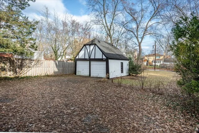 $995,000 | 128 Lawndale Avenue, Wilmette, IL 60091