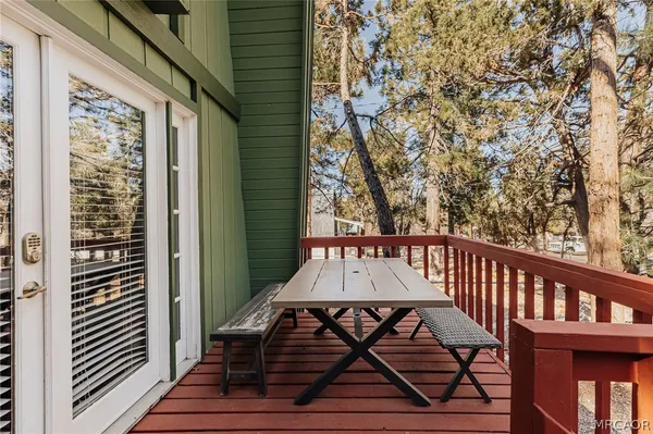 $299,999 | 396 Kern Avenue, Sugarloaf, CA 92386