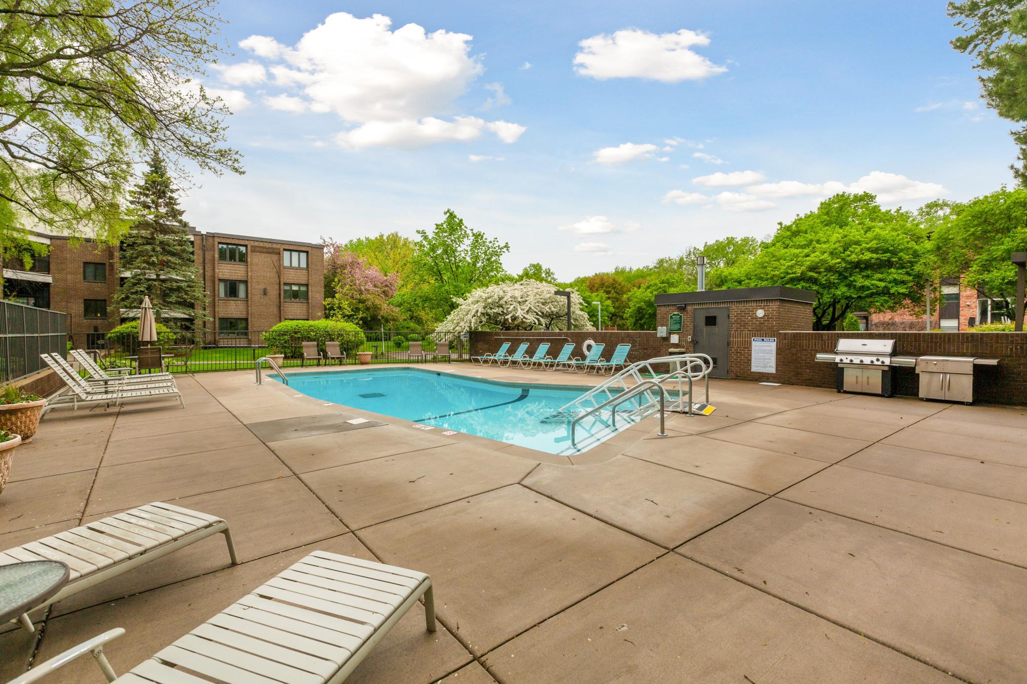 3412 Oak Ridge Road, Unit 211 Hopkins, MN 55305 - Photo 2 of 41