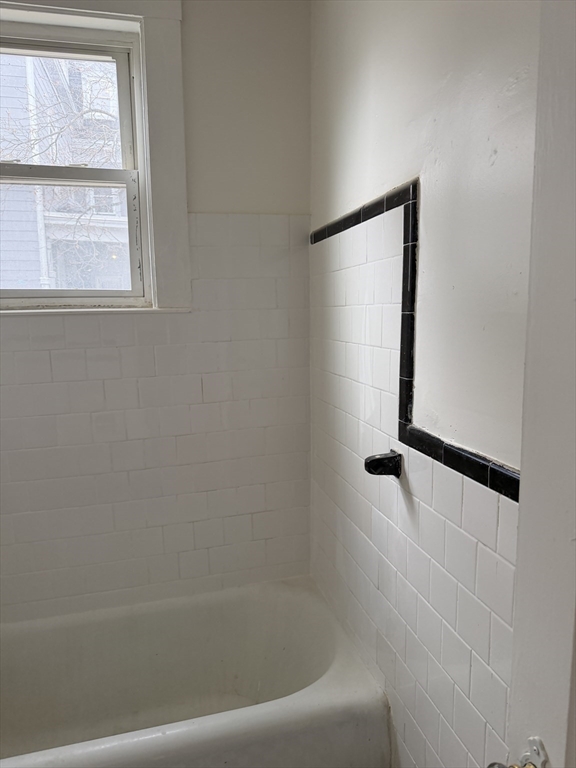 229 Jackson Street, Unit 1 Lawrence, MA 01841 - Photo 9 of 22