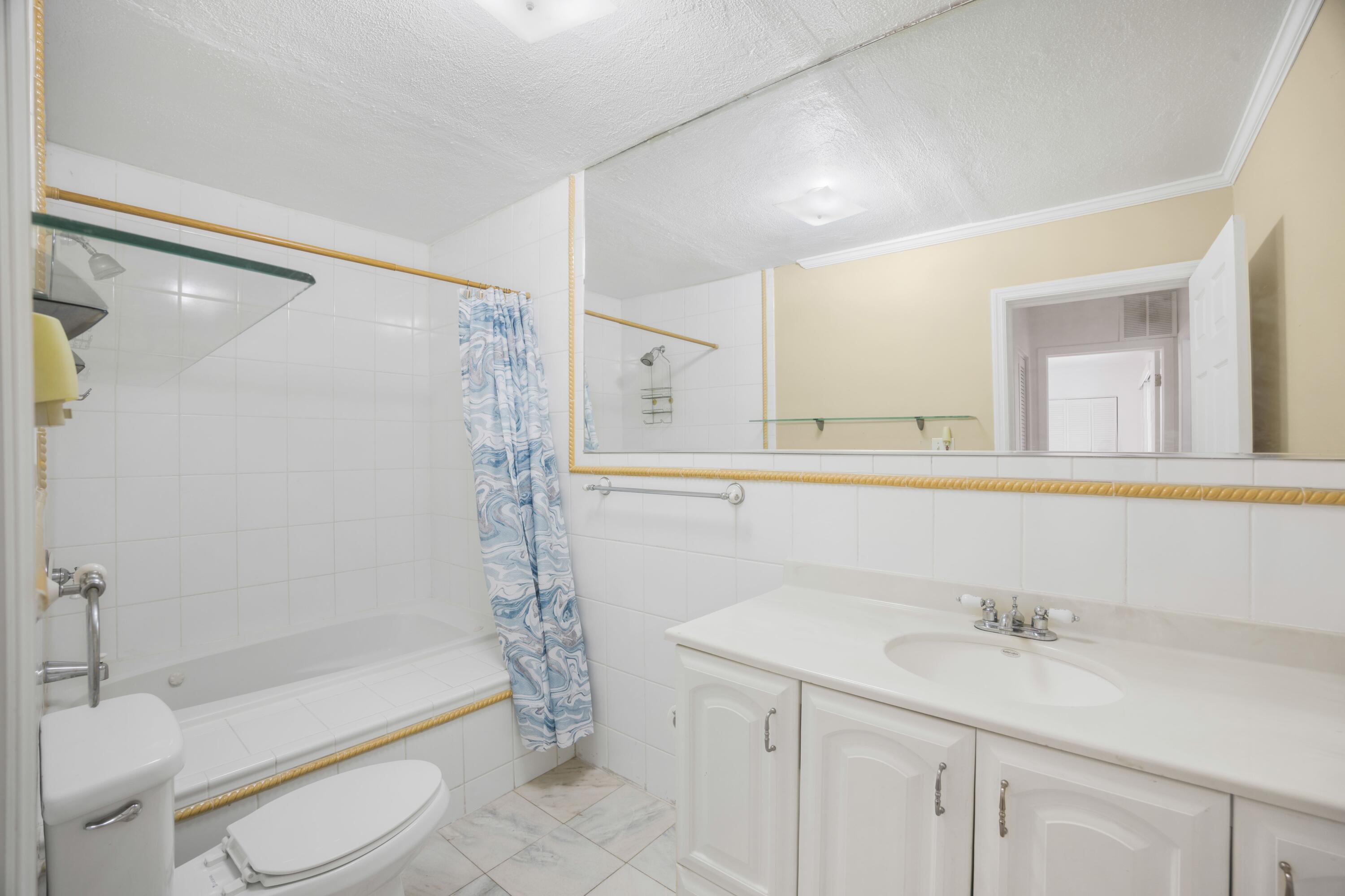 3302 Eagle Avenue Key West, FL 33040 - Photo 21 of 54 Upper Level Full Bath