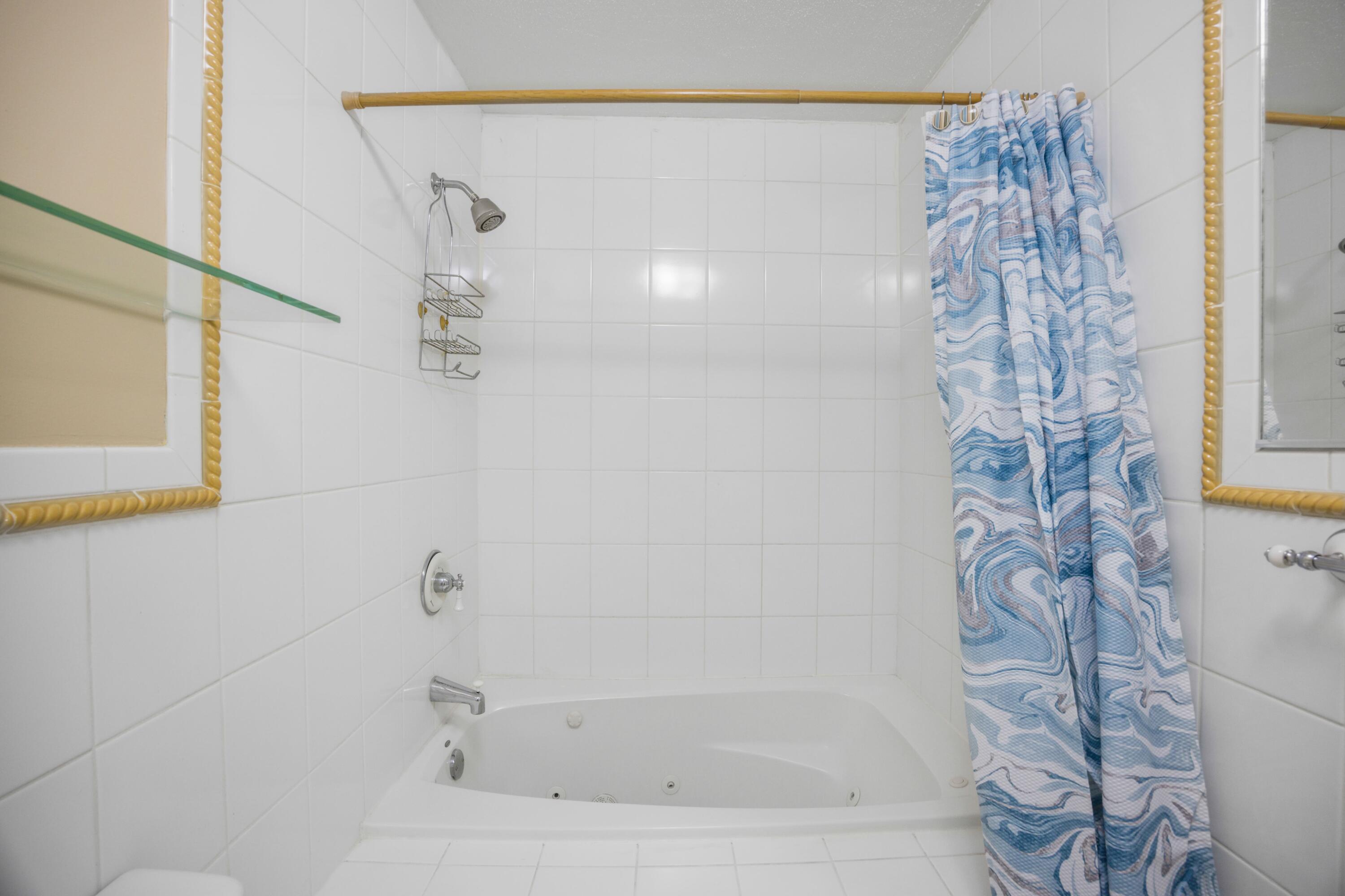 3302 Eagle Avenue Key West, FL 33040 - Photo 22 of 54 Upper Level Full Bath