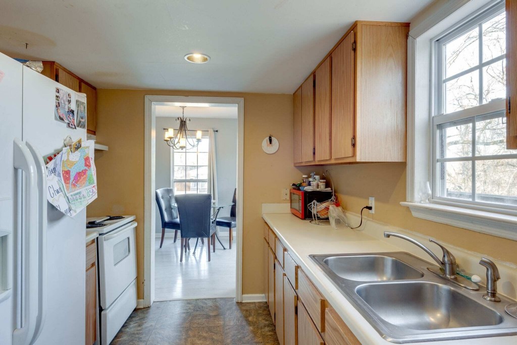 956 Pack Road White Bluff, TN 37187 - Photo 6 of 16 Gallery Image 6