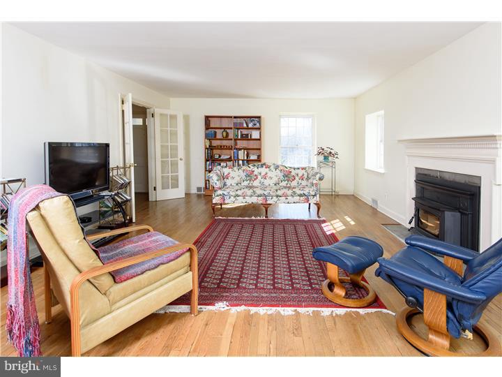 209 Beatty Road Media, PA 19063 - Photo 4 of 25