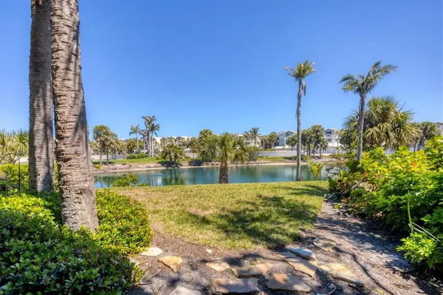 $2,325,000 | 805 South Harbor Drive, Boca Grande, FL 33921