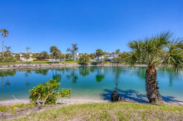 $2,325,000 | 805 South Harbor Drive, Boca Grande, FL 33921