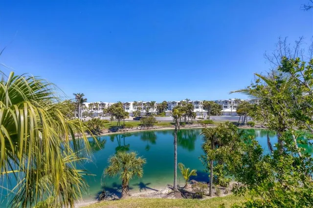 $2,325,000 | 805 South Harbor Drive, Boca Grande, FL 33921
