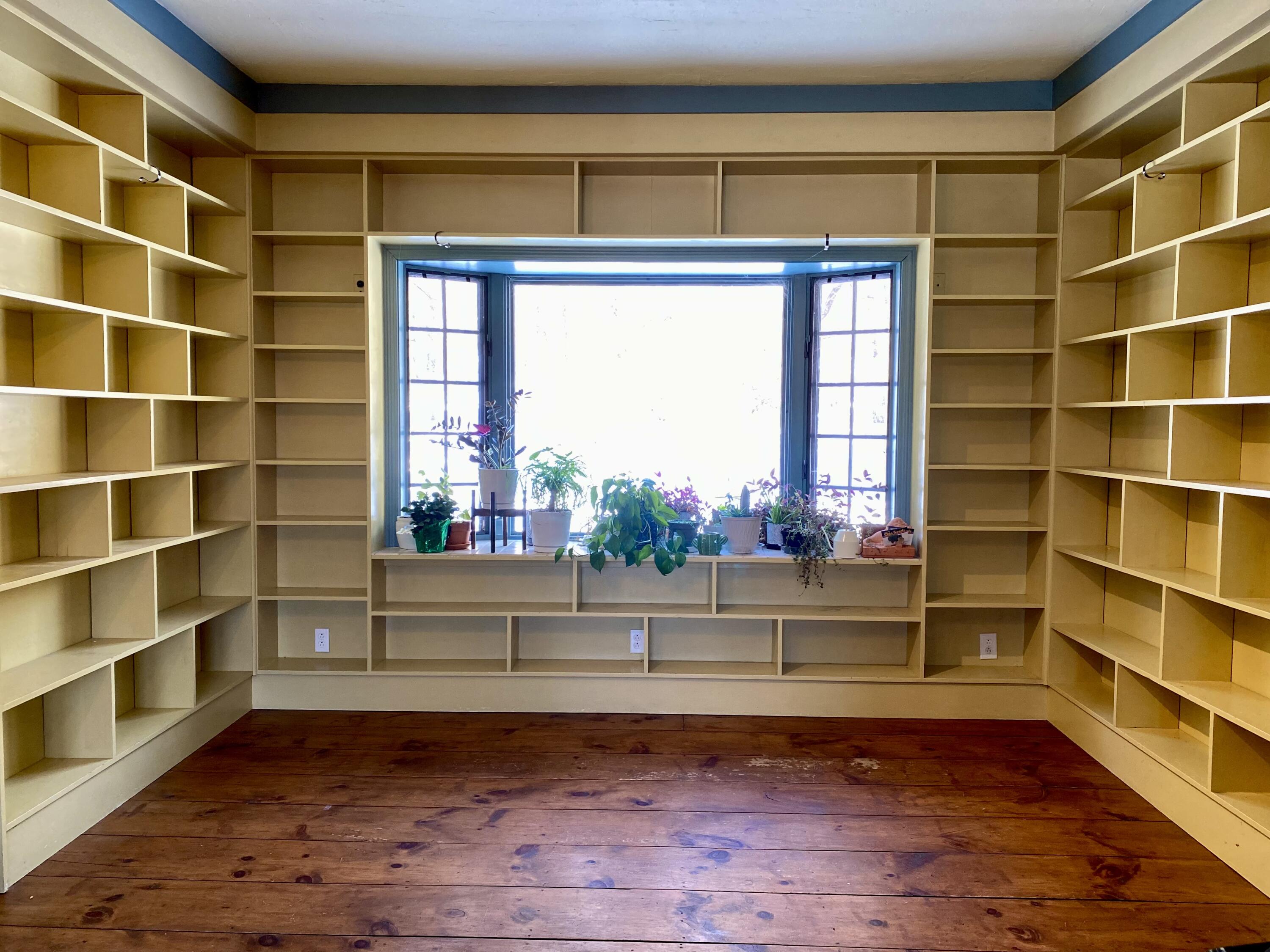 16 Ridge Road Waterville, ME 04901 - Photo 10 of 26 Den/Library