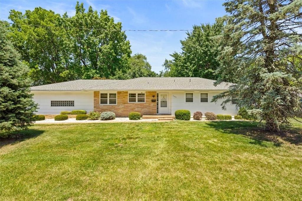 2001 Southwest Smith Street Blue Springs, MO 64015 - Photo 1 of 1