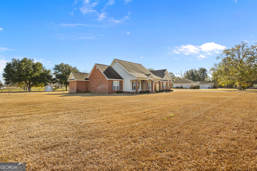 5560 Tara Road Waycross, GA 31503 - Photo 4 of 51