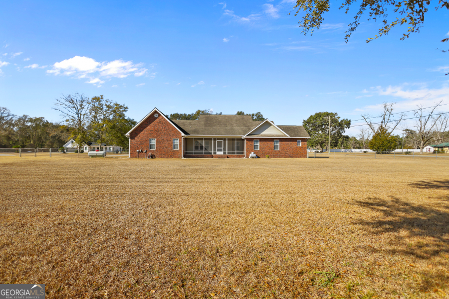 5560 Tara Road Waycross, GA 31503 - Photo 6 of 51