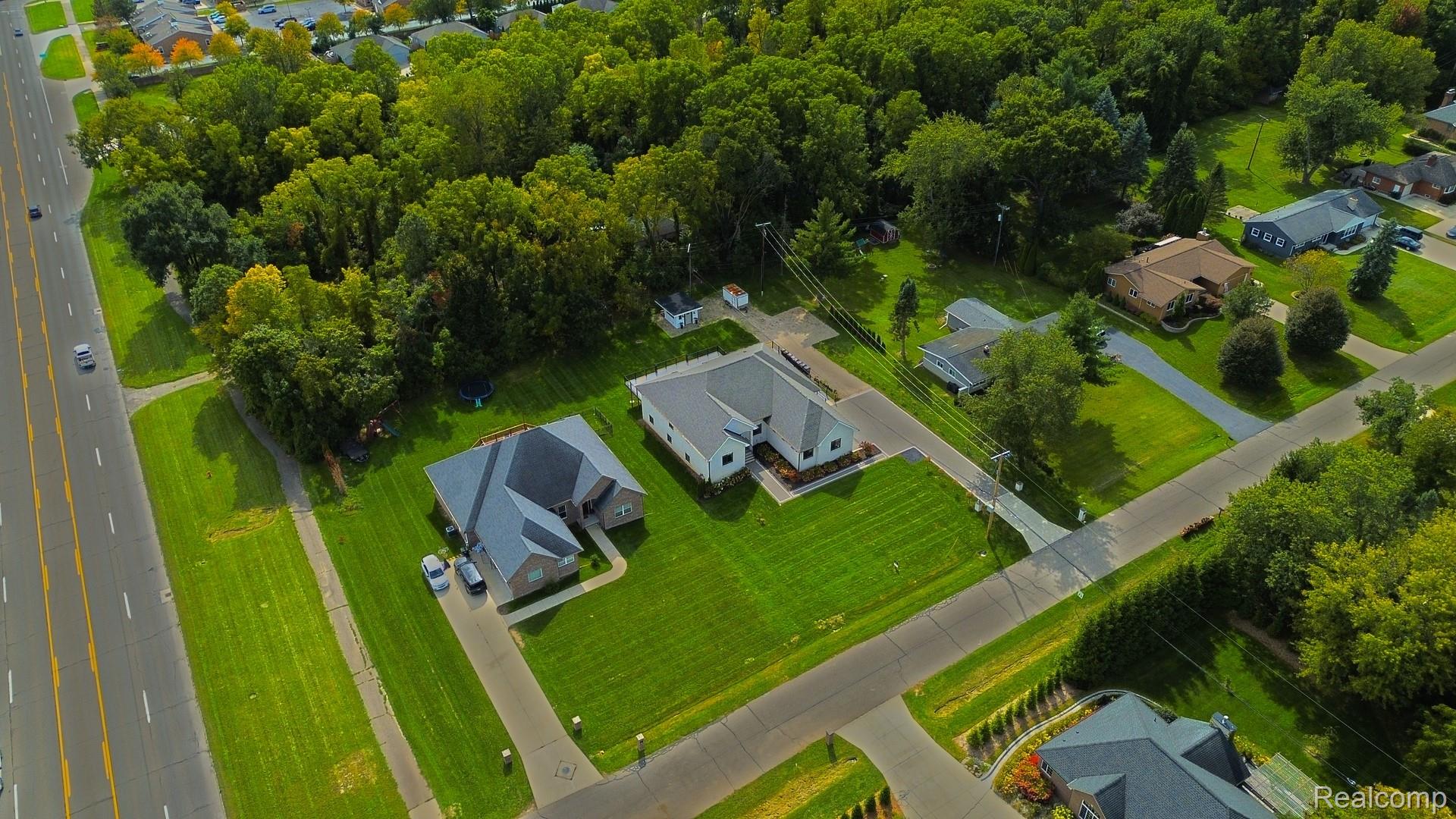 39 Stark Road Rochester, MI 48307 - Photo 67 of 70 Overhead 1.jpg