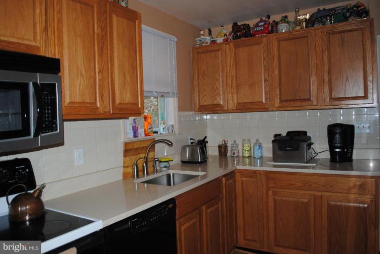 8470 Church Road Pasadena, MD 21122 - Photo 9 of 21 Kitchen