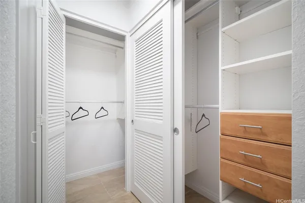 $2,900 | 625 Mananai Place, Unit 24A, Honolulu, HI 96818