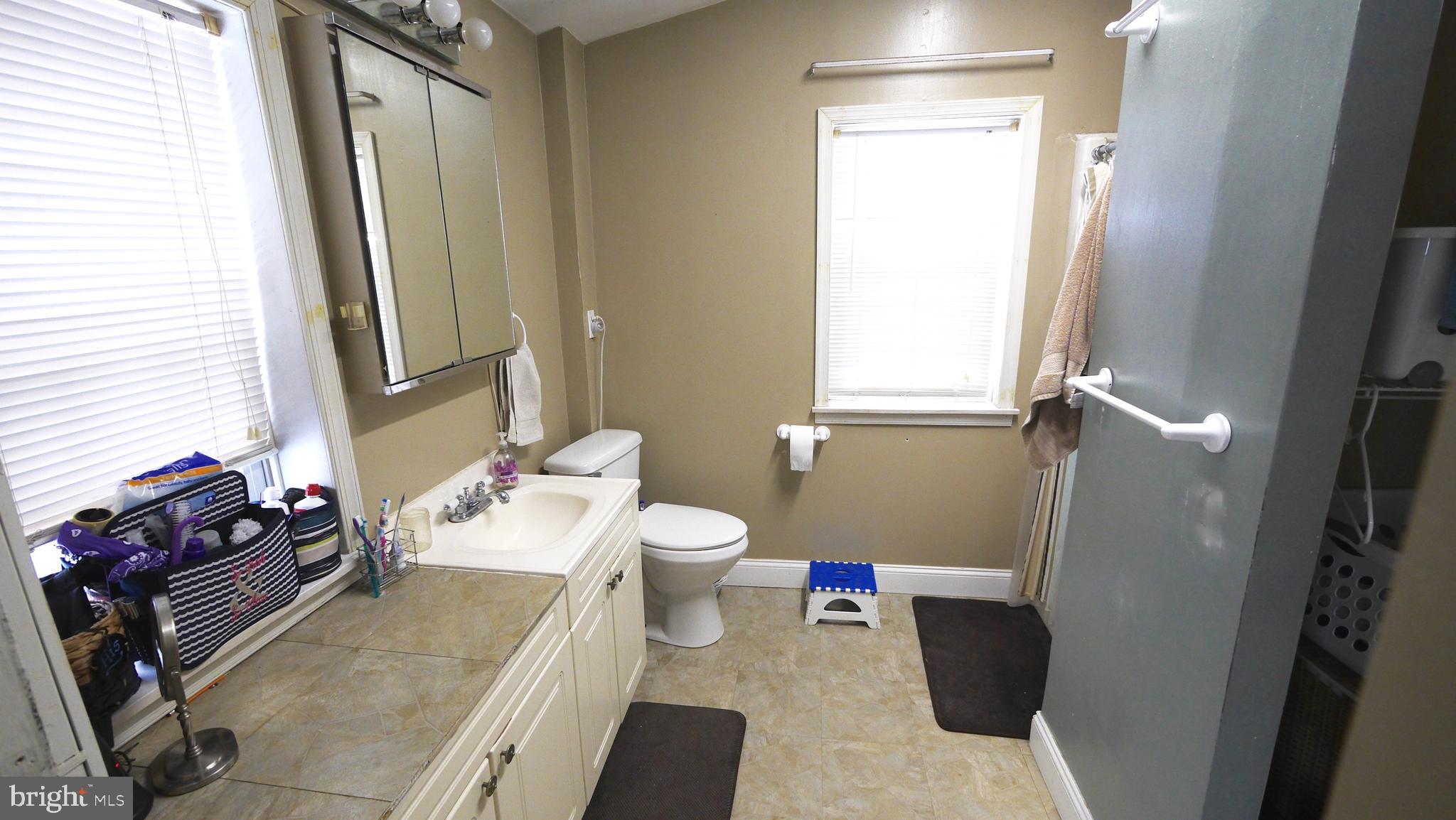 14 Forklanding Road Cinnaminson, NJ 08077 - Photo 8 of 47 Gallery Image 8
