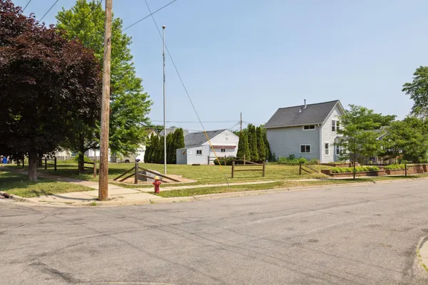 $90,000 | 725 Watson Avenue, St. Paul, MN 55102
