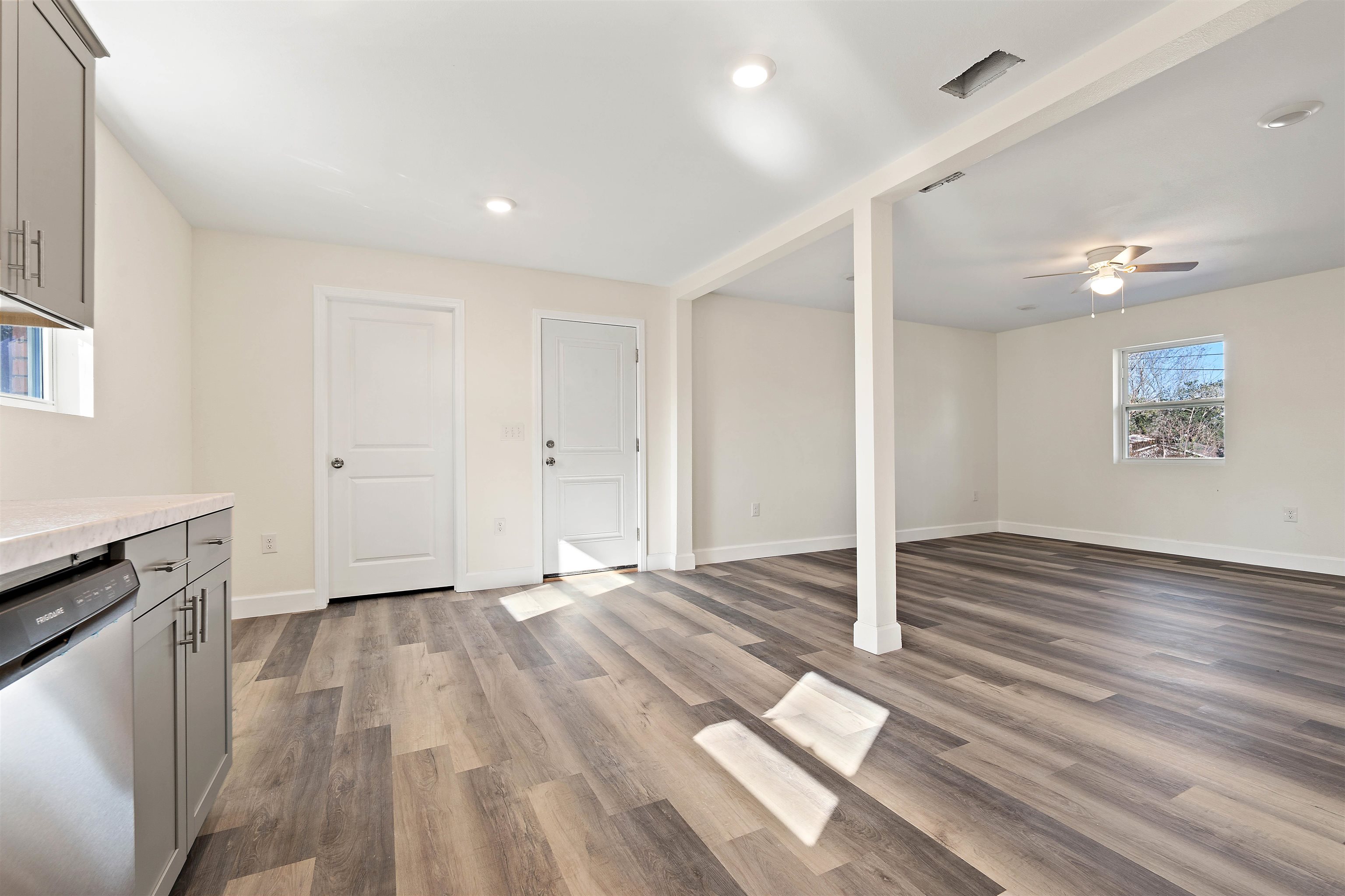 410 East Mango Street Bay Minette, AL 36507 - Photo 7 of 26