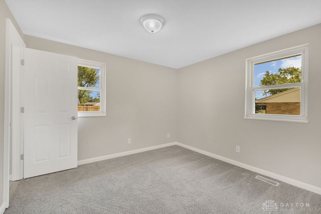 7654 Rothfield Drive Huber Heights, OH 45424 - Photo 26 of 33