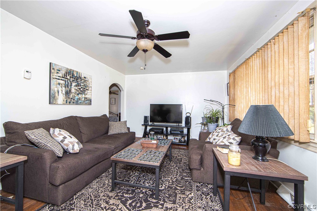 811 Turner Road Richmond, VA 23225 - Photo 4 of 24 Living room.
