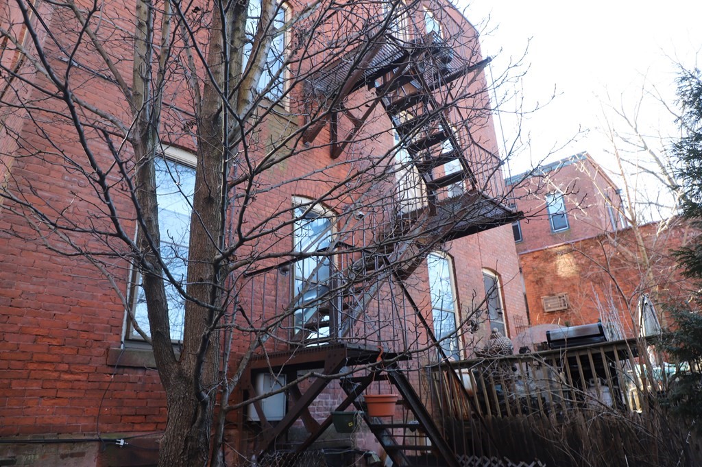 42-44 Mattoon Street Springfield, MA 01105 - Photo 7 of 7