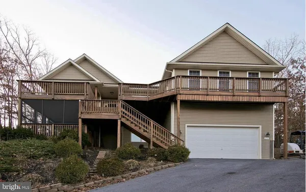 $484,900 | 634 Lakeview Drive, Cross Junction, VA 22625