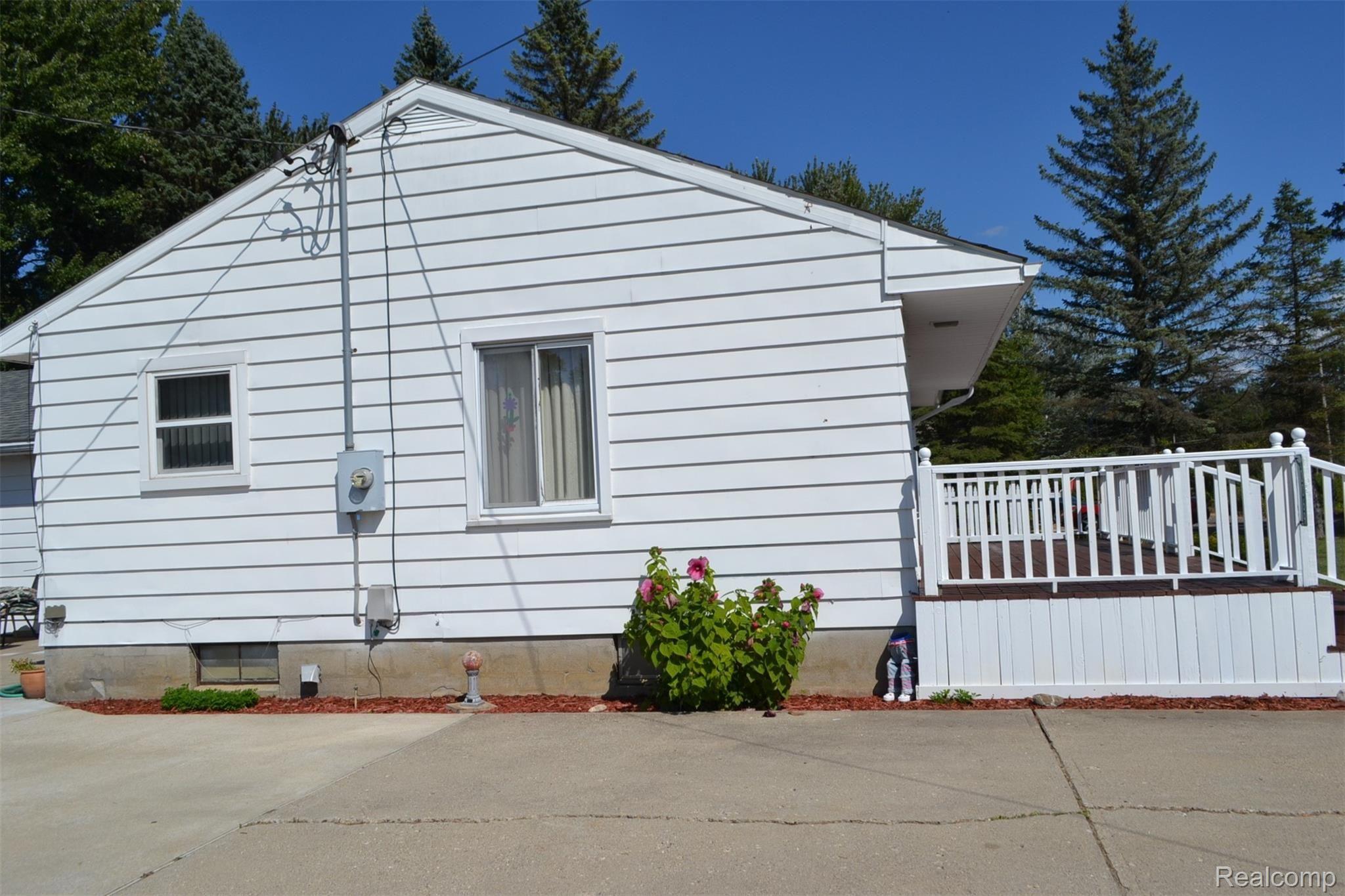 10069 Clark Road Davison, MI 48423 - Photo 50 of 53 DSC_0723.JPG