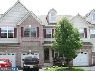 110 Raintree Crossing Hatfield, PA 19440 - Photo 1 of 6 Gallery Image 1