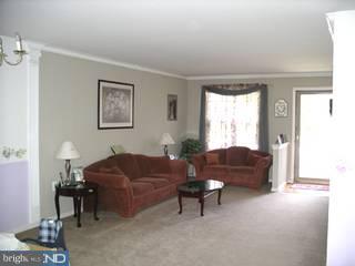 110 Raintree Crossing Hatfield, PA 19440 - Photo 2 of 6 Gallery Image 2