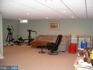 110 Raintree Crossing Hatfield, PA 19440 - Photo 3 of 6 Gallery Image 3