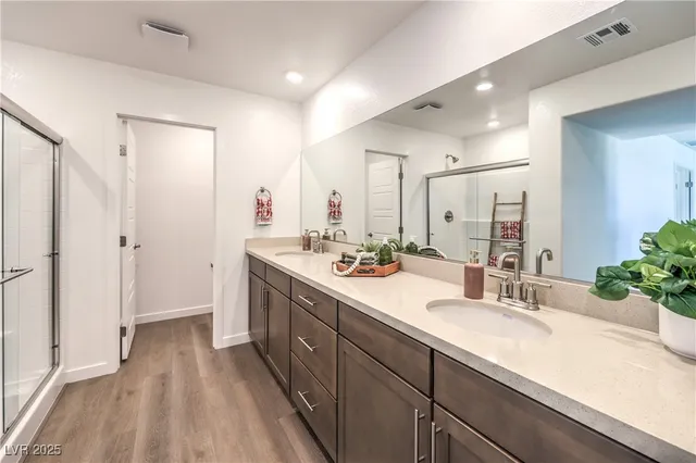 $522,642 | 6045 Sunshine Shores Street, Unit 11, North Las Vegas, NV 89081