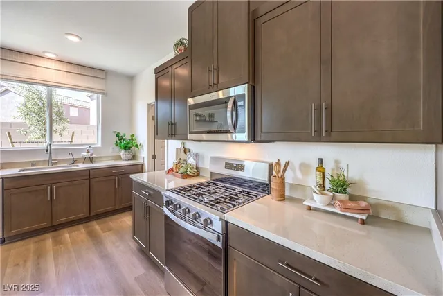 $522,642 | 6045 Sunshine Shores Street, Unit 11, North Las Vegas, NV 89081