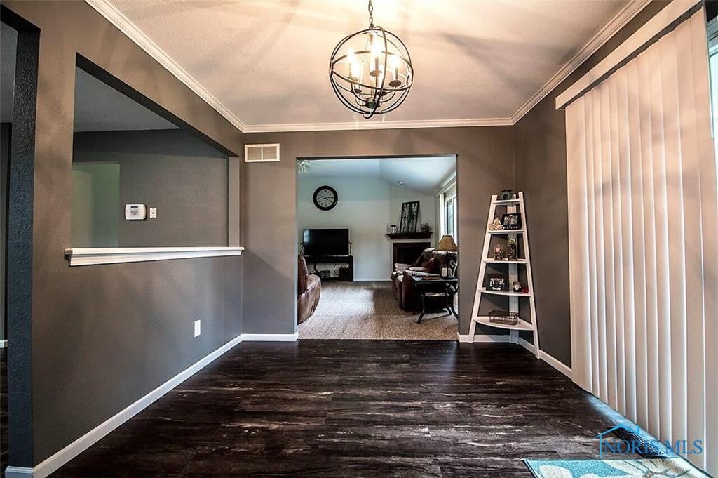 2261 Gradwohl Road Toledo, OH 43617 - Photo 13 of 36 Gallery Image 13