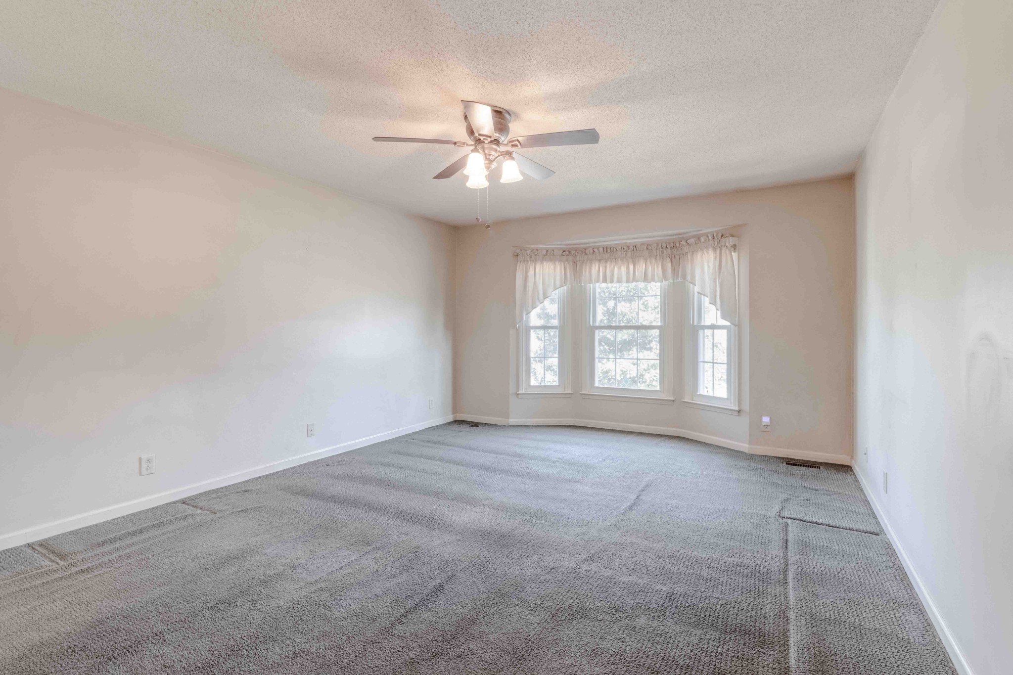 4316 Memory Lane Adams, TN 37010 - Photo 21 of 45 a view of an empty room with a window