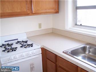 150 Margate Road Upper Darby, PA 19082 - Photo 3 of 6