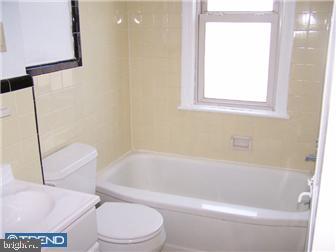 150 Margate Road Upper Darby, PA 19082 - Photo 5 of 6
