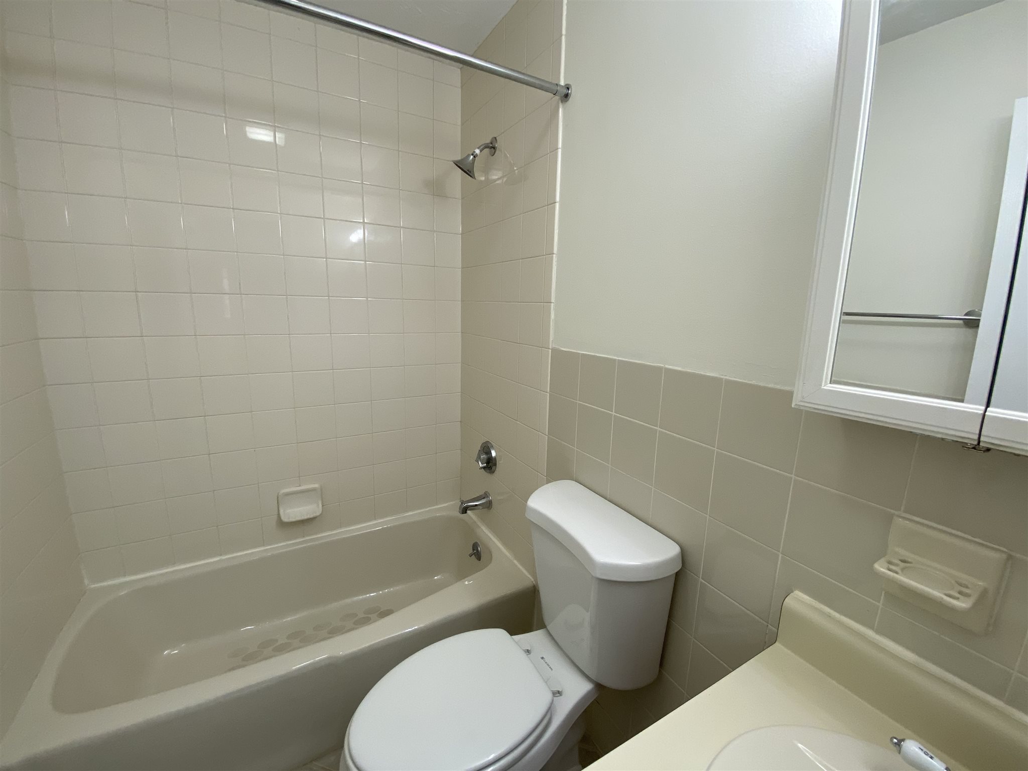 383 Huse Road, Unit 9 Manchester, NH 03103 - Photo 30 of 39